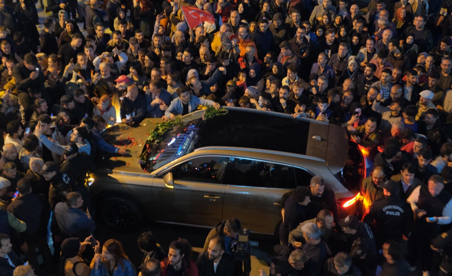 SANAYİ VE TEKNOLOJİ BAKANI VARANK, TOGG’U YALOVA’DA TANITTI