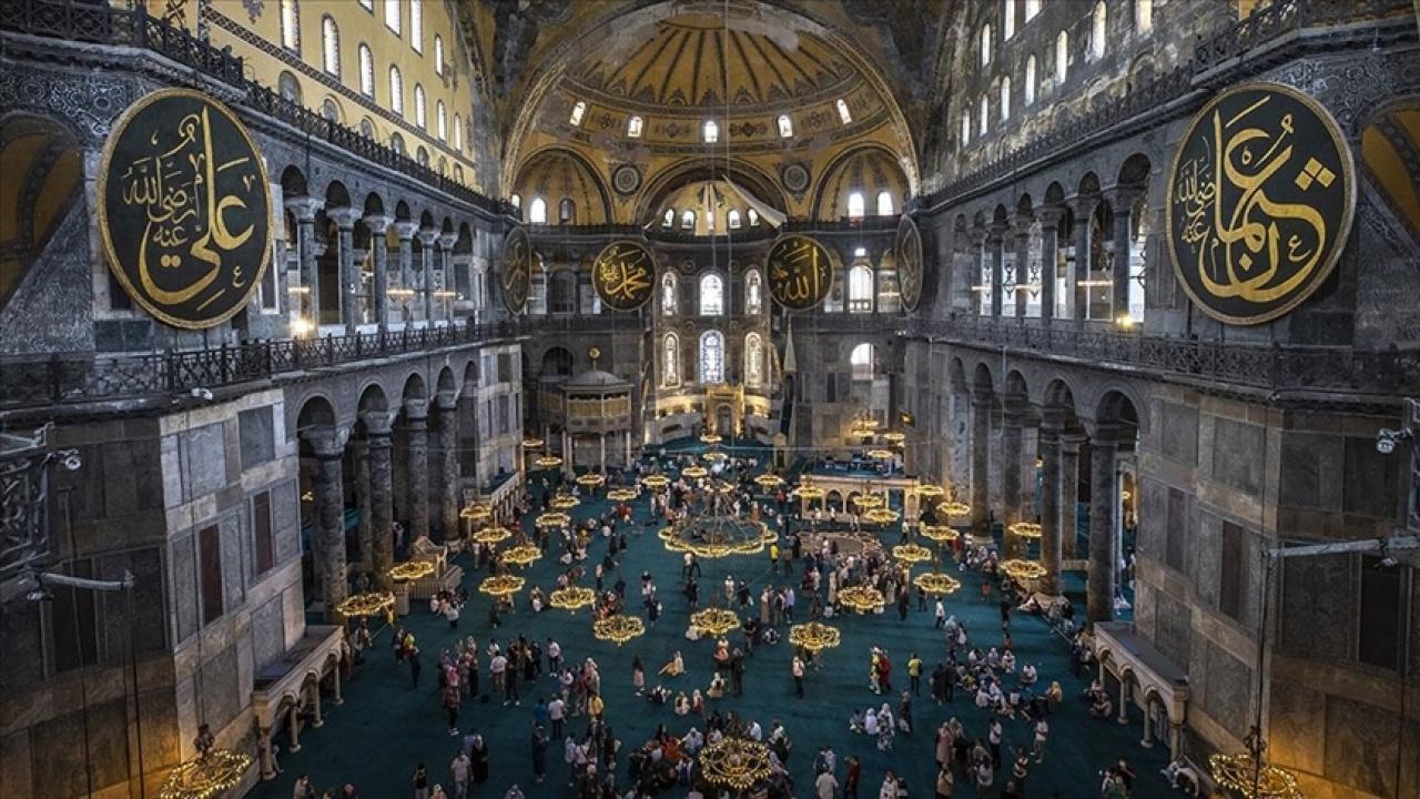 ayasofya-camii-aa-1819066