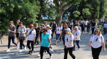 Yalova Belediyesi’nin ‘Sahil Yürüyüşü’ yoğun katılımla devam ediyor..