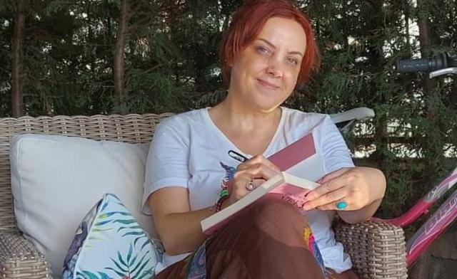 YALOVALI YAZAR OKURLARIYLA BULUŞTU