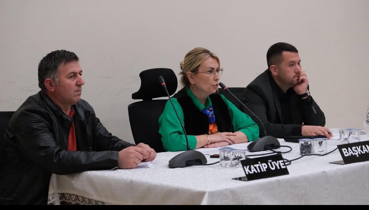 3f6c5df5-eeab-4b64-a8a3-962e73bc5a5a